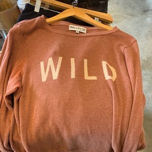 Wild fox thin top